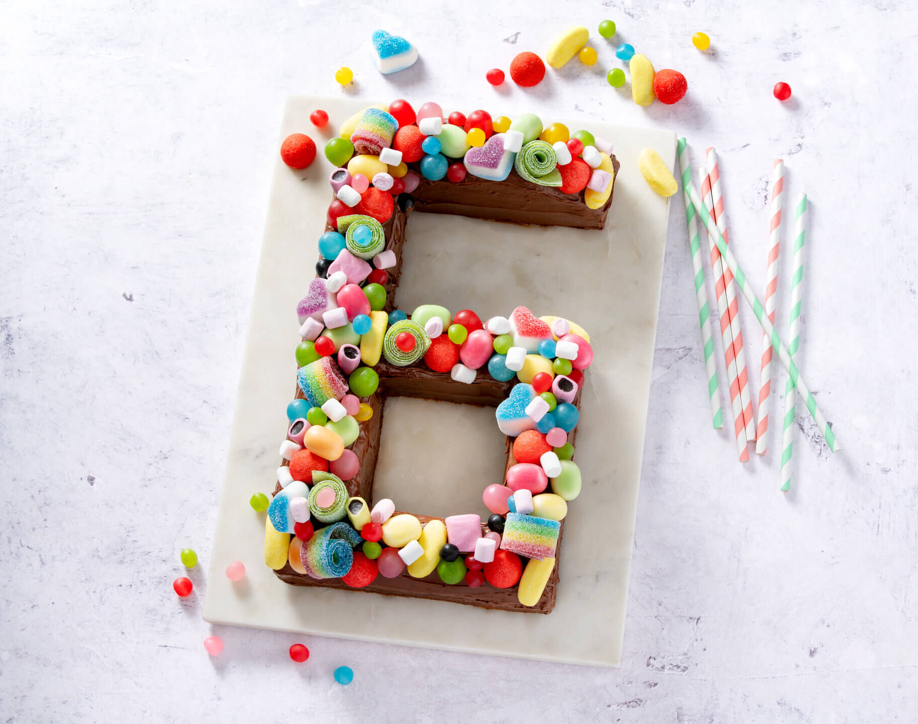 Pastel de números con chuches Haribo